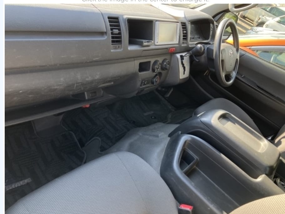 Toyota Hiace Commuter