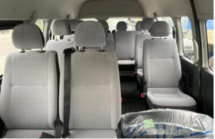 Toyota Hiace Commuter